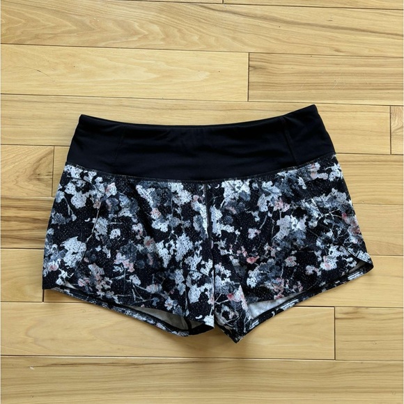 Lululemon speedups size 4 - Picture 1 of 3